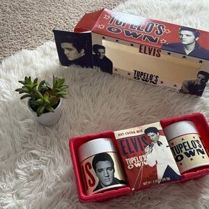 Elvis Tupelo's Own Hot Cocoa Mug Set